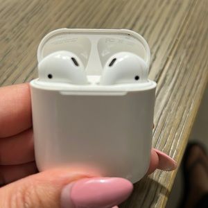 Apple Airpods